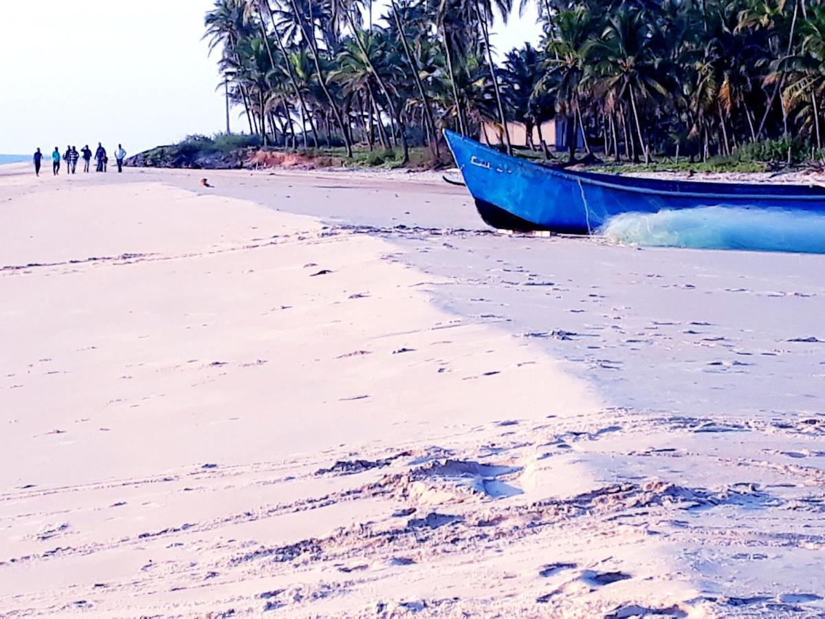 Samant Beach Resort Mālvan Eksteriør billede